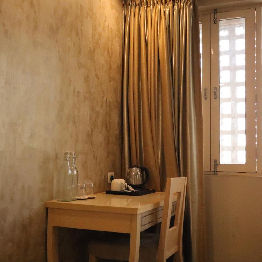 Hotel Casa Aishbagh ラクナウ エクステリア 写真