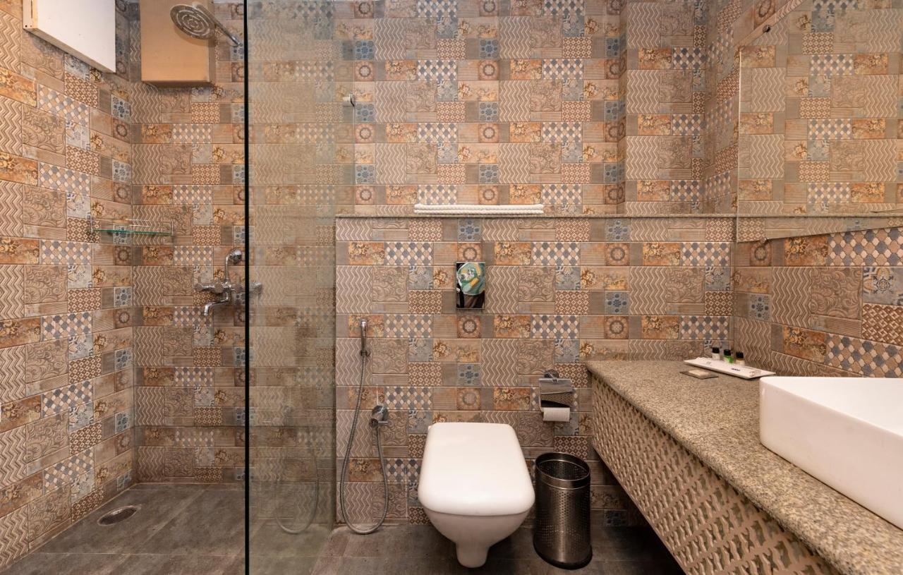 Hotel Casa Aishbagh ラクナウ エクステリア 写真