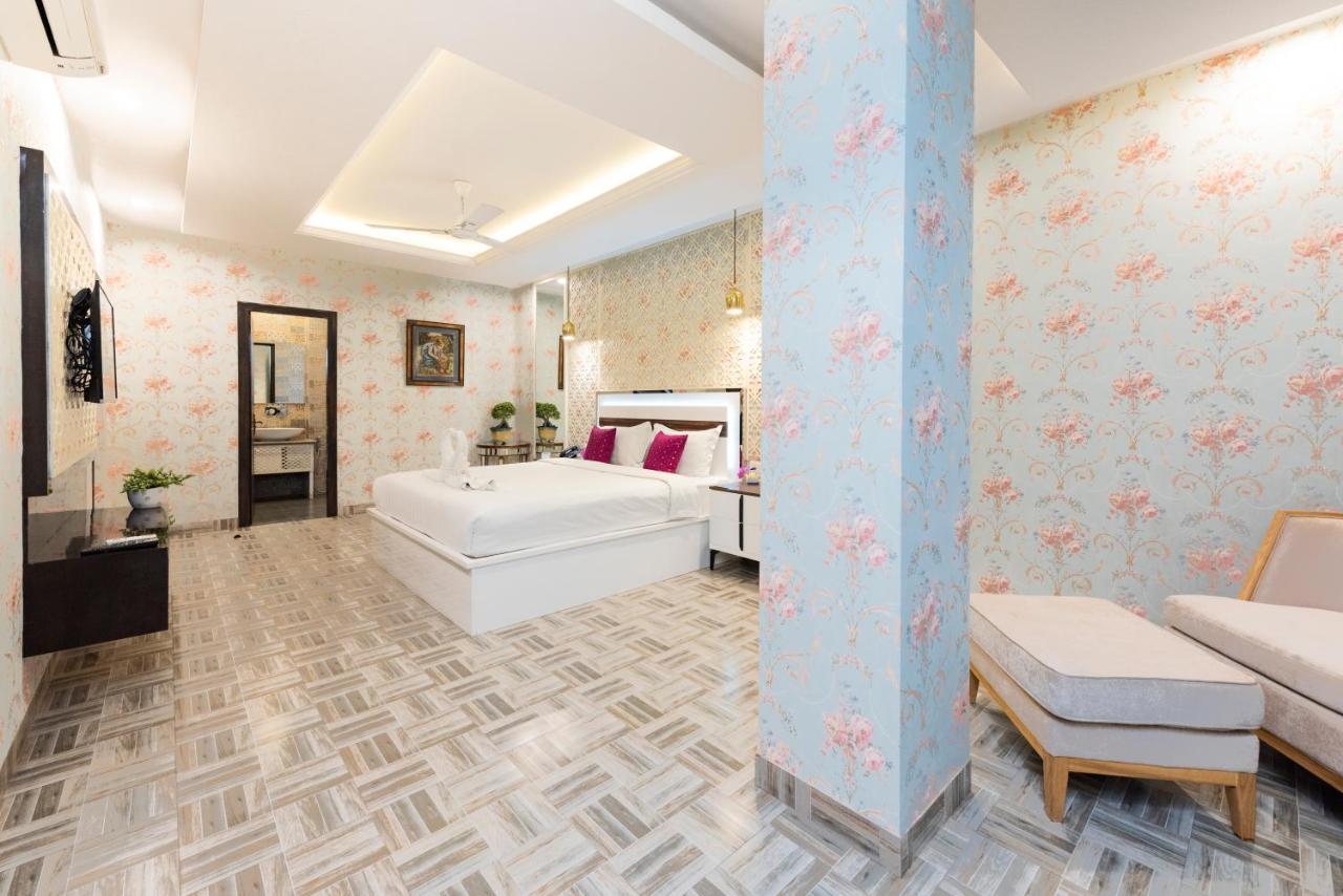 Hotel Casa Aishbagh ラクナウ エクステリア 写真