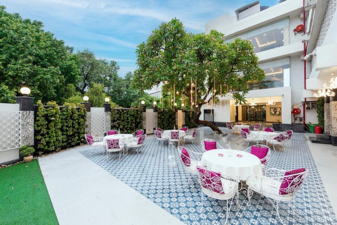 Hotel Casa Aishbagh ラクナウ エクステリア 写真