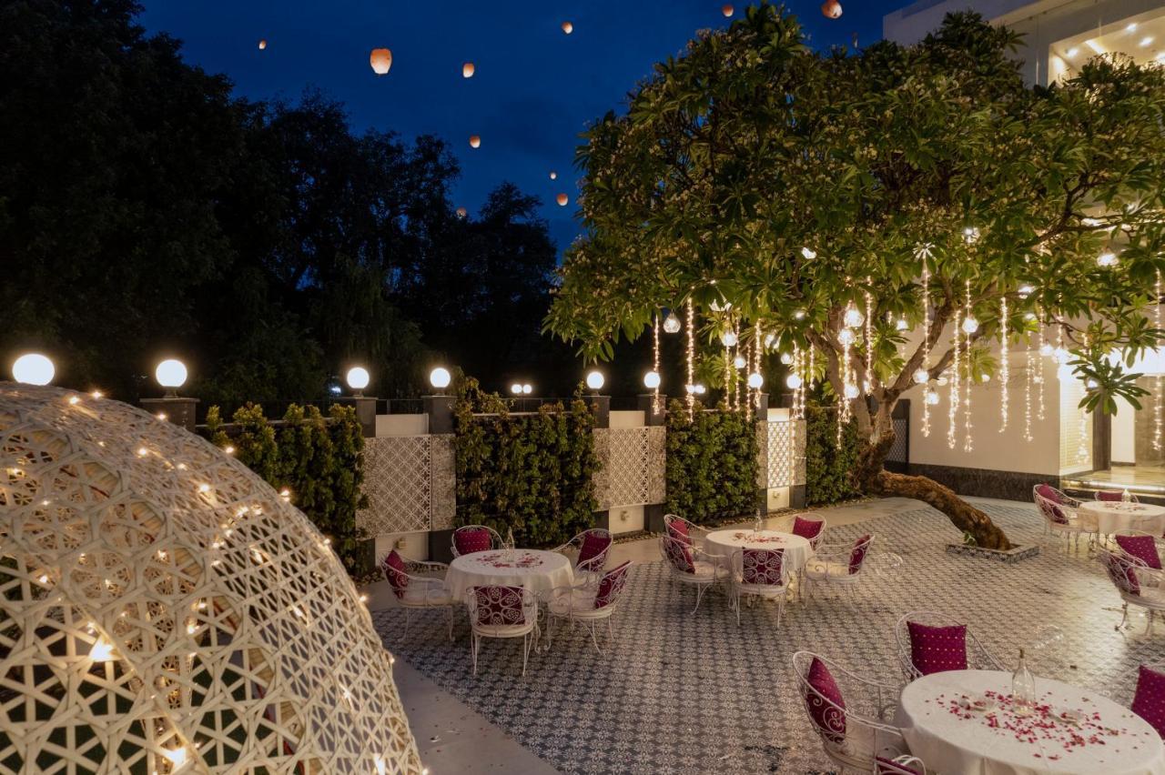 Hotel Casa Aishbagh ラクナウ エクステリア 写真