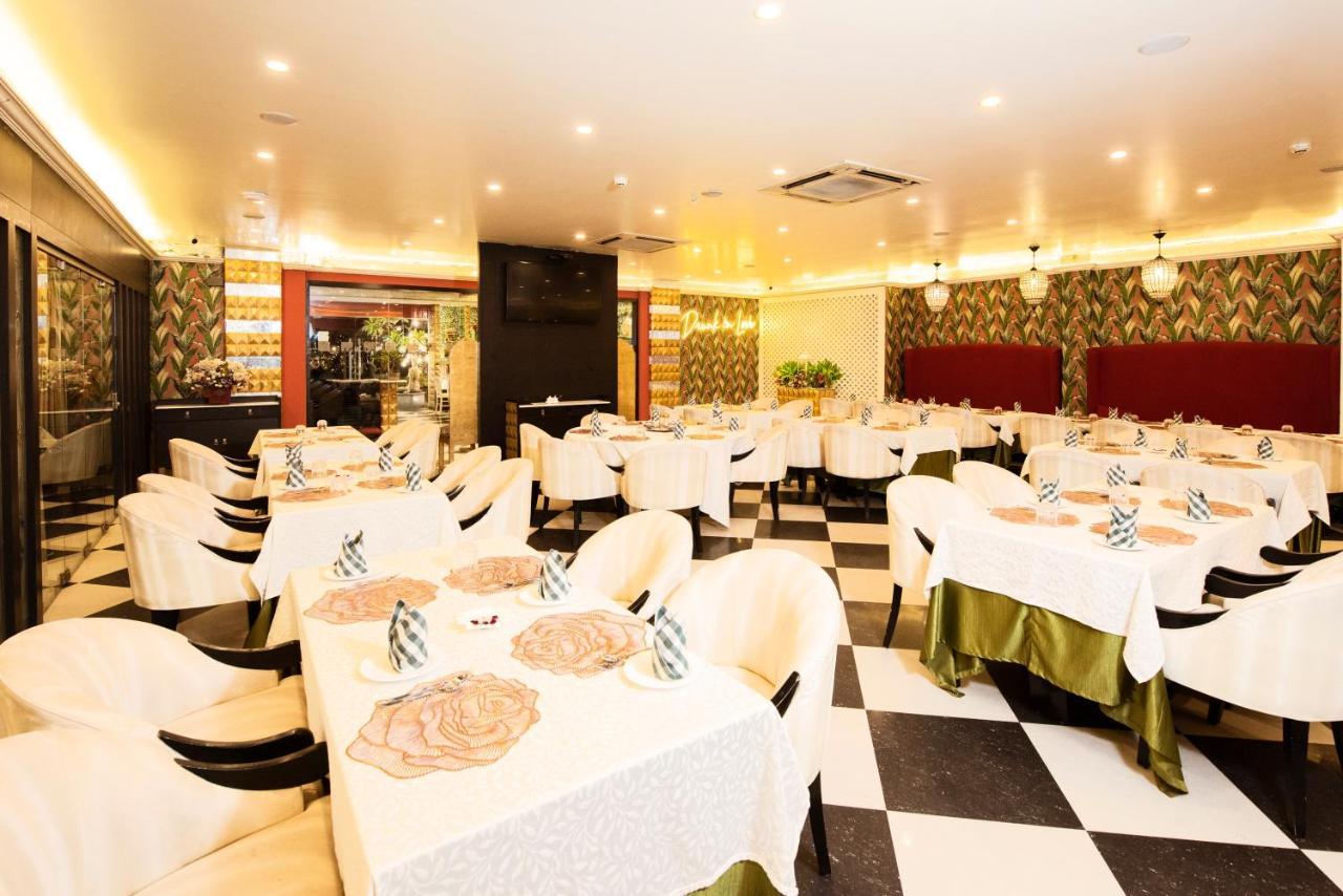 Hotel Casa Aishbagh ラクナウ エクステリア 写真