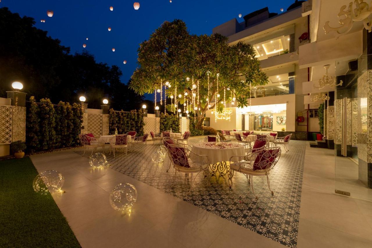 Hotel Casa Aishbagh ラクナウ エクステリア 写真