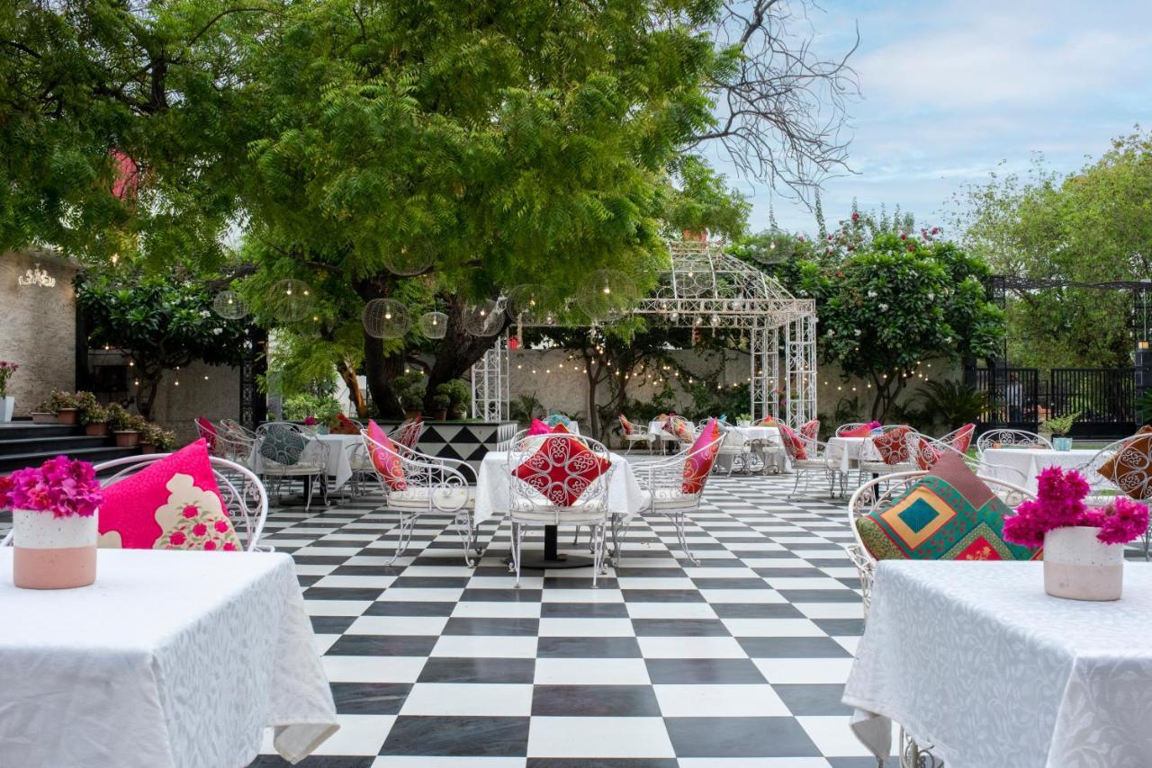 Hotel Casa Aishbagh ラクナウ エクステリア 写真