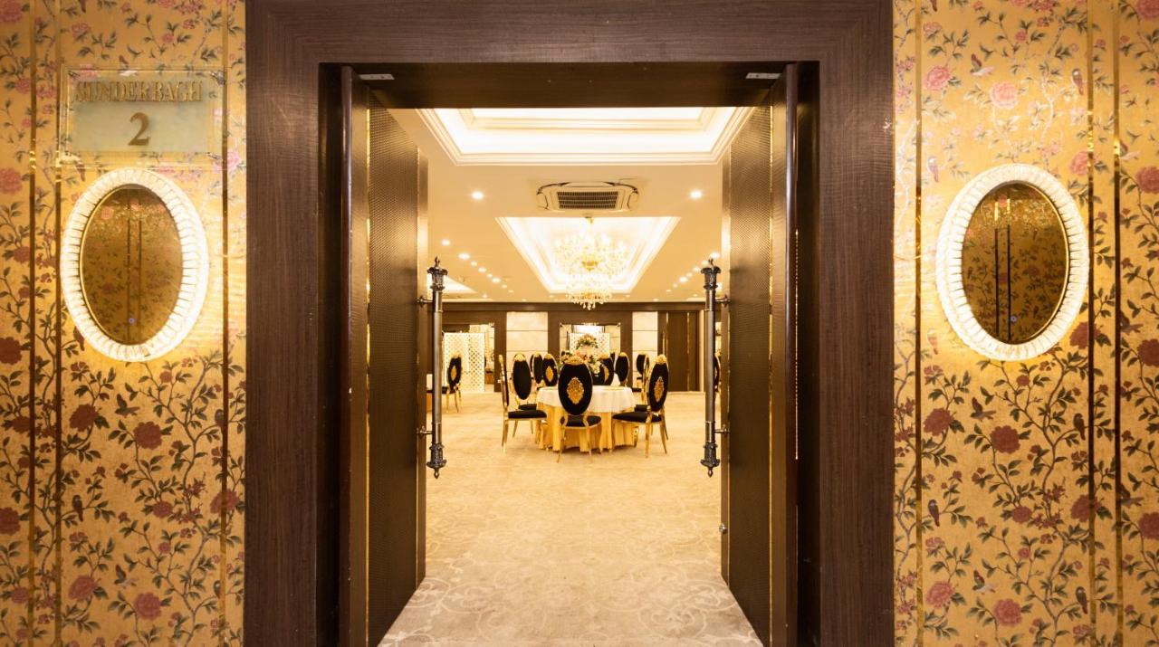 Hotel Casa Aishbagh ラクナウ エクステリア 写真