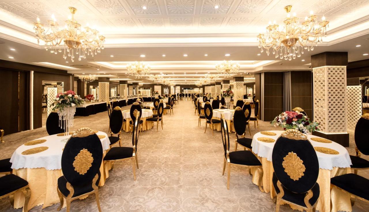 Hotel Casa Aishbagh ラクナウ エクステリア 写真