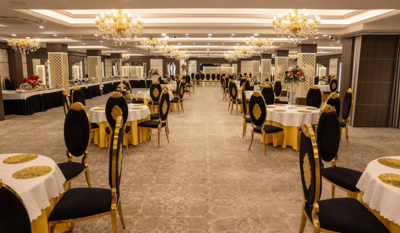 Hotel Casa Aishbagh ラクナウ エクステリア 写真
